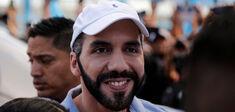 Qui est Nayib Bukele, l’autoproclamé “philosophe-roi” du Salvador ?