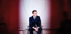 “L’extrême centre” du président Macron : politique de la vertu ou posture autoritaire ?