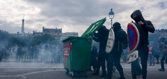Marcher dans le cassé