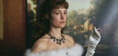 “Corsage” de Marie Kreutzer : contraindre le corps féminin