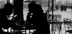 La fermeture des cafés, une nouvelle « tyrannie de l’intimité »