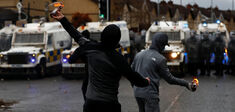 Irlande du Nord : “Les émeutes ne sont pas motivées par des questions identitaires”