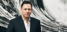 L’intelligence artificielle est-elle “communiste” ? La “doctrine Peter Thiel” à la loupe