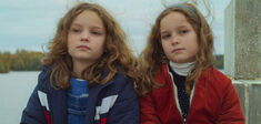 “Petite Maman” : l’enfance, champ des possibles