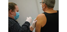 Vacciner les hommes en priorité ?