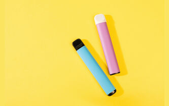 Puff. Jeunesse dans les vapes
