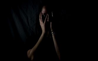  La vulnérabilité des “sans-visage”